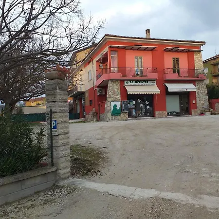 La Rosa Rossa Bed & Breakfast *